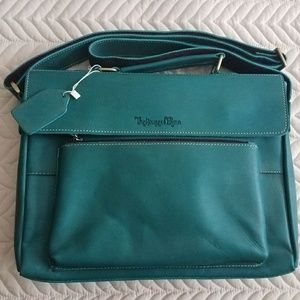 Brand new The House Of Flynn Stardust Satchel!